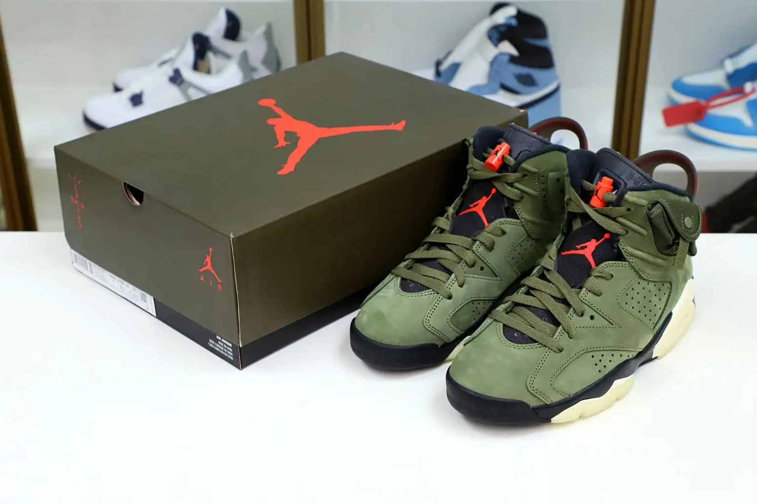 RETRO AIR 6 Kimikick 'OLIVE' TRAVIS SCOTT JORDAN X 0701